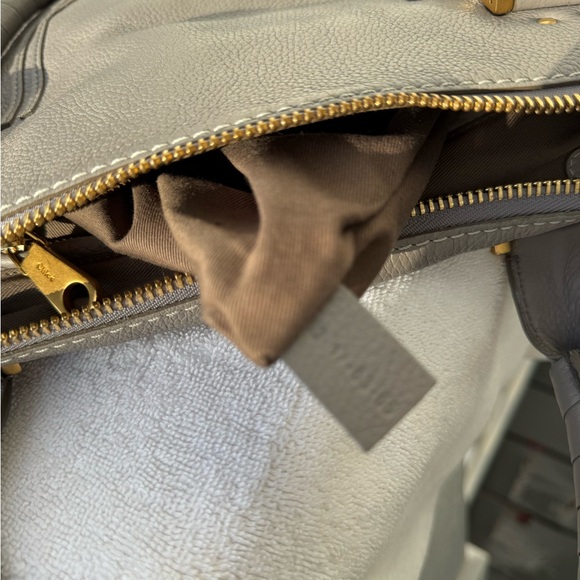 Chic Gray Handbag - Picture 7 of 16